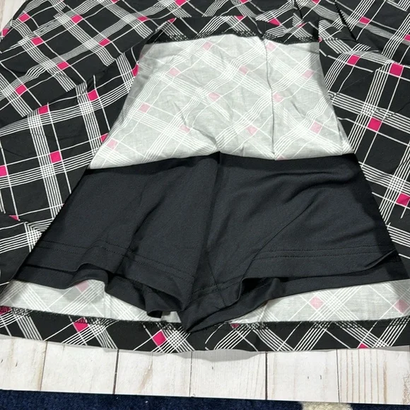 NWT - Lady Hagen golf skort - Picture 7 of 11